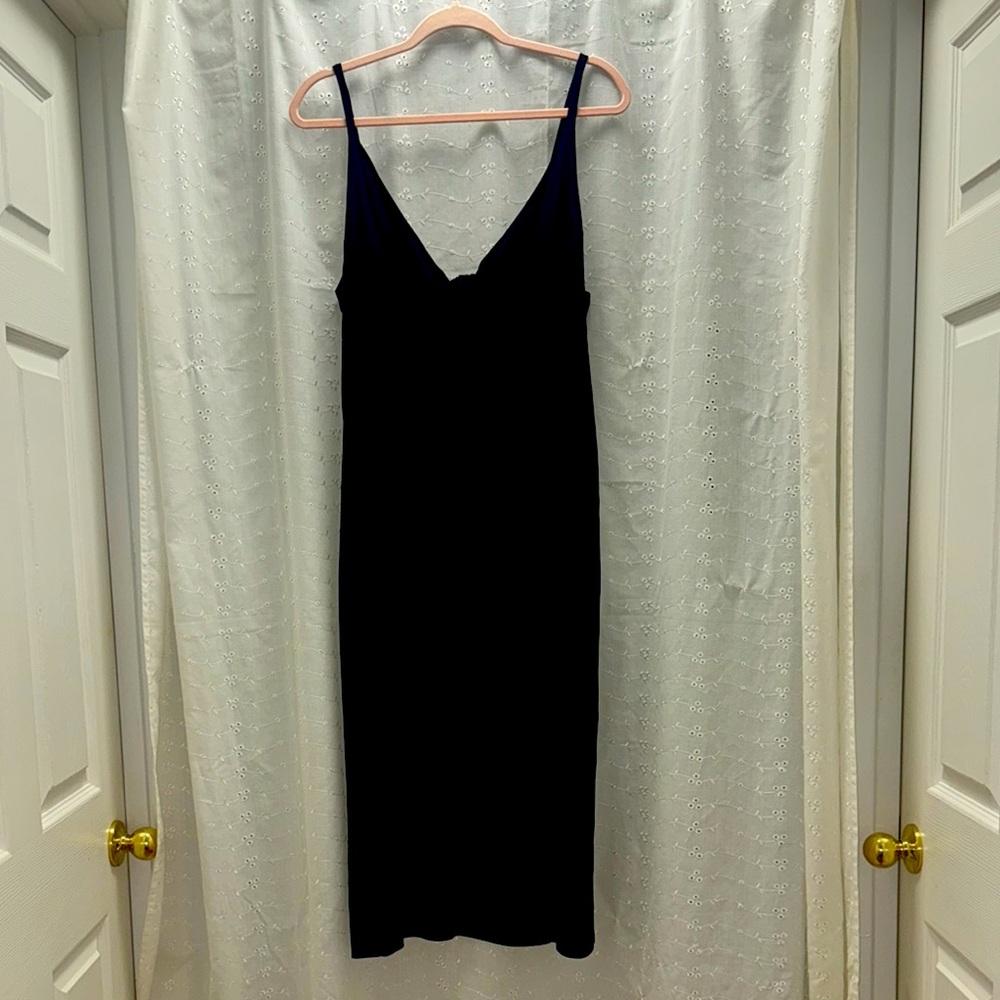 Elegant Portocruz Black Sleeveless Sun Dress.